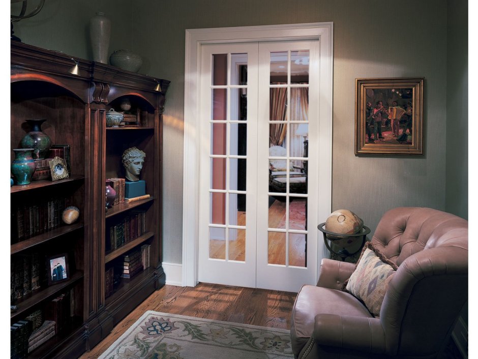 Цельностеклянные маятниковые двери