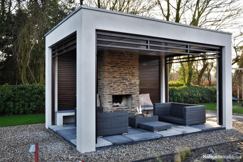 Беседка закрытая с патио