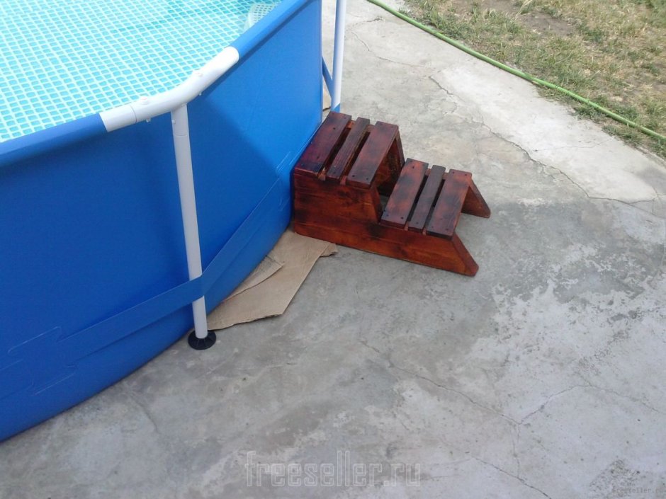 Самоделка лестница для бассейна