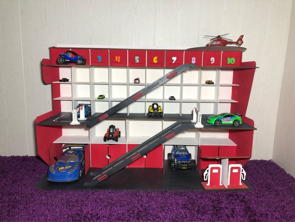 Гараж с машинками