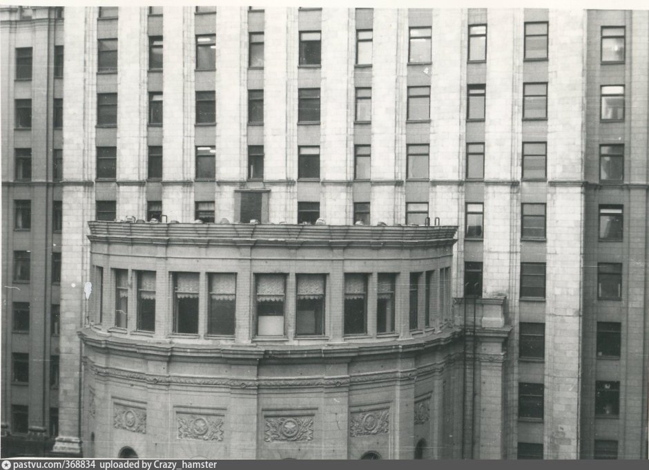 Строительство высотки на красных воротах