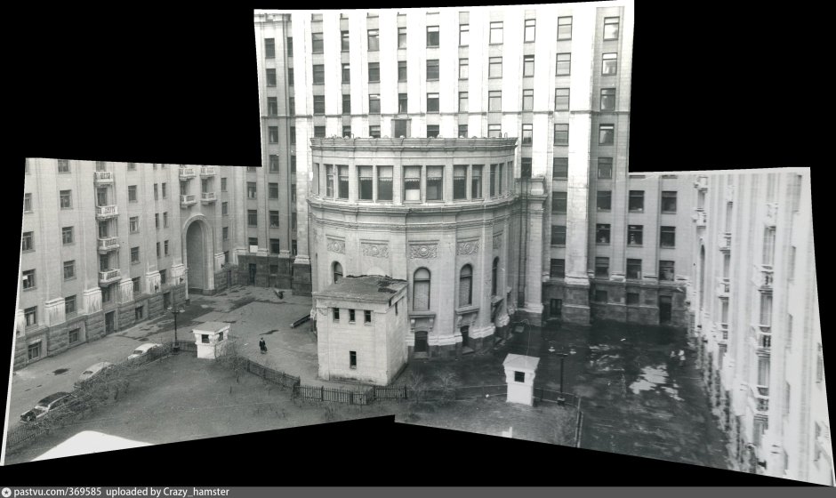 Высотка на красных воротах внутренний двор