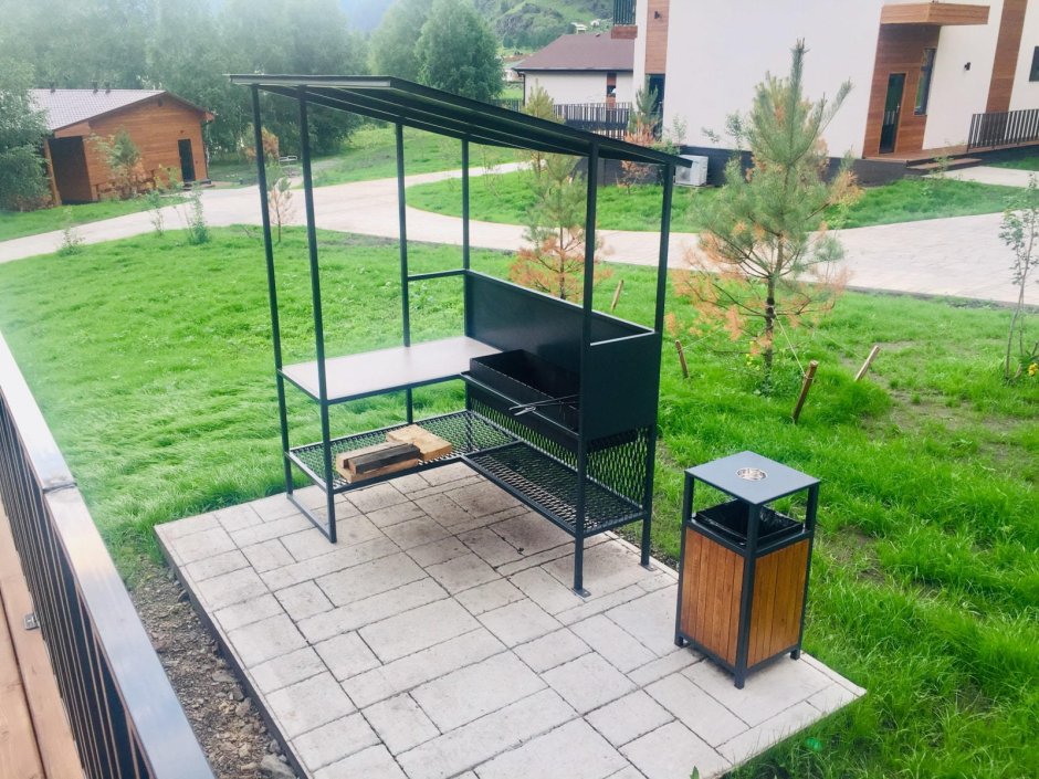 Мангал ная зона на даче