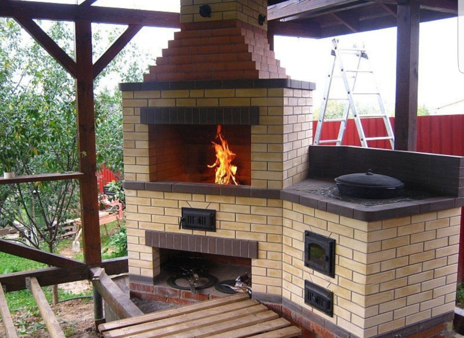 Угловые печи барбекю из кирпича