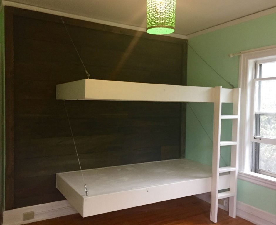 Двухъярусная кровать в стене