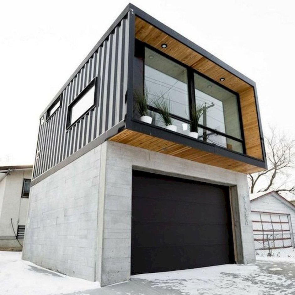 Дом с гаражом