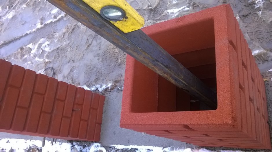 Имитация кирпичных столбов для забора