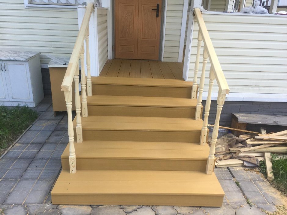 Ступеньки в дом
