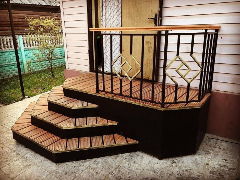 Самодельная деревянная лестница