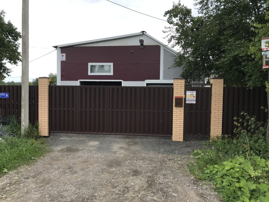 Имитация кирпичных столбов для забора