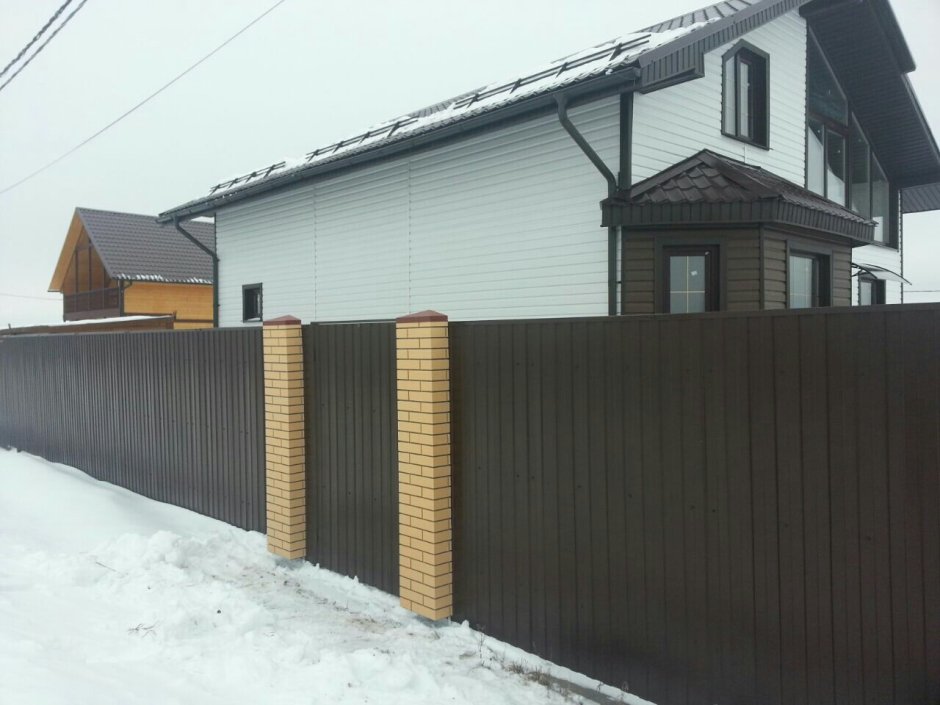 Столбы для забора из профнастила