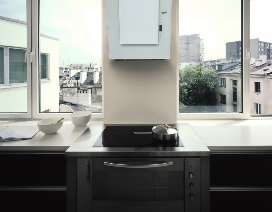 Газовая плита в углу