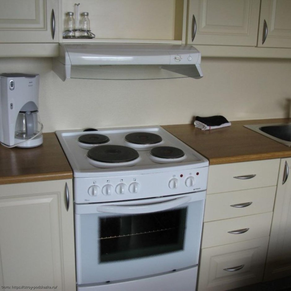 Белая кухня хрущевка