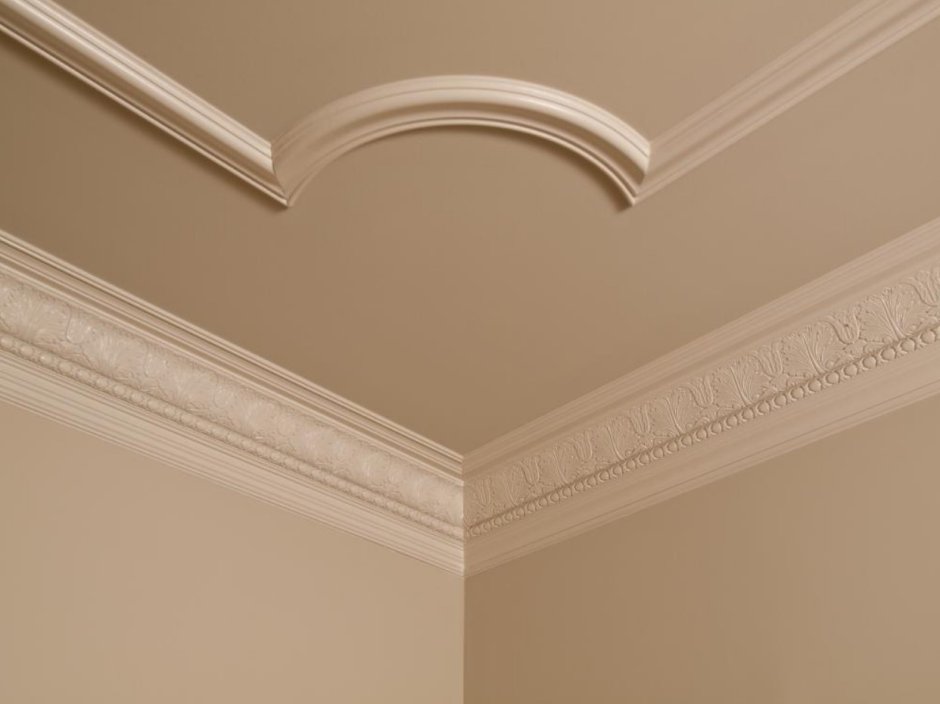 Красивые потолочные плинтуса