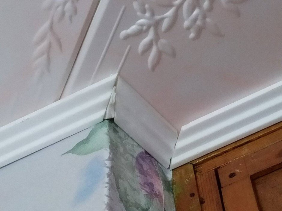 Конопатка сруба канатом