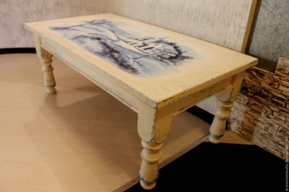 Самодельные журнальные столики необычные