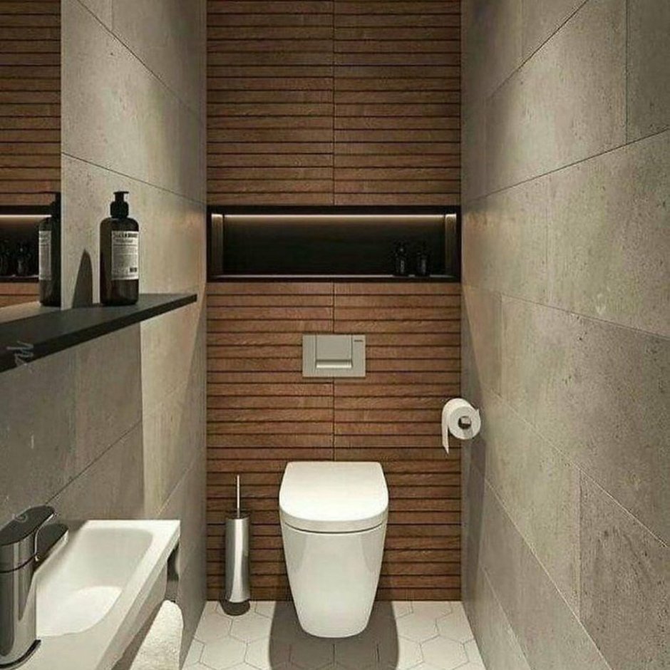 Ванная с полками из плитки