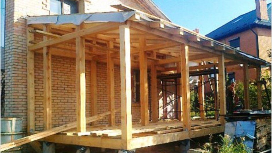 Односкатная каркасная веранда