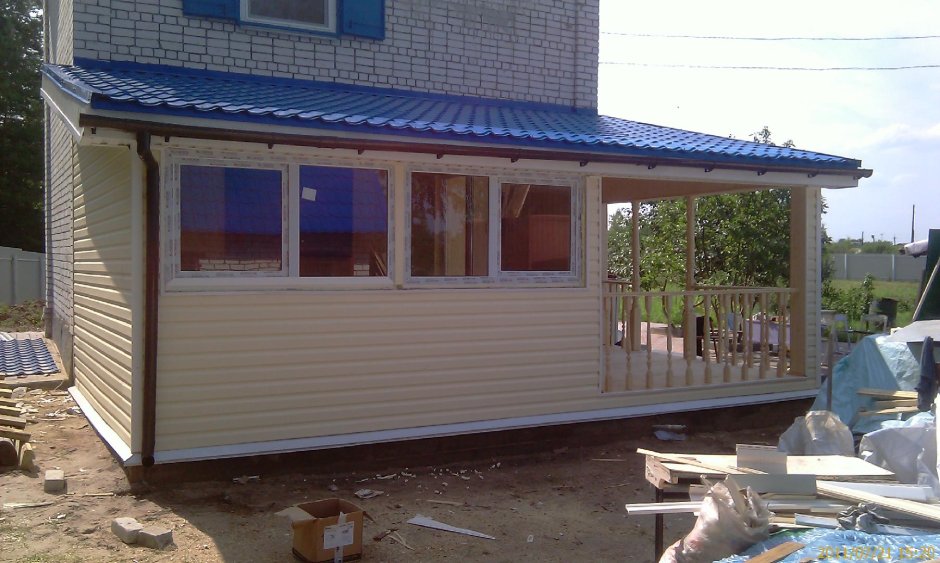 Пристрой с односкатной крышей