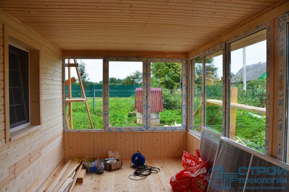 Пристройка веранды к двухскатной крыши