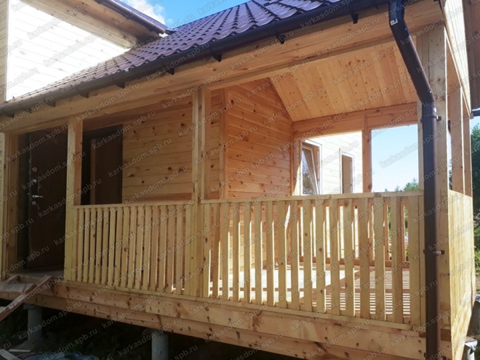 Каркасный дом с террасой