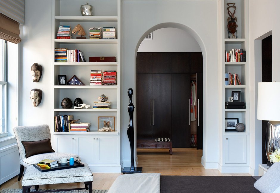 Шкаф над аркой