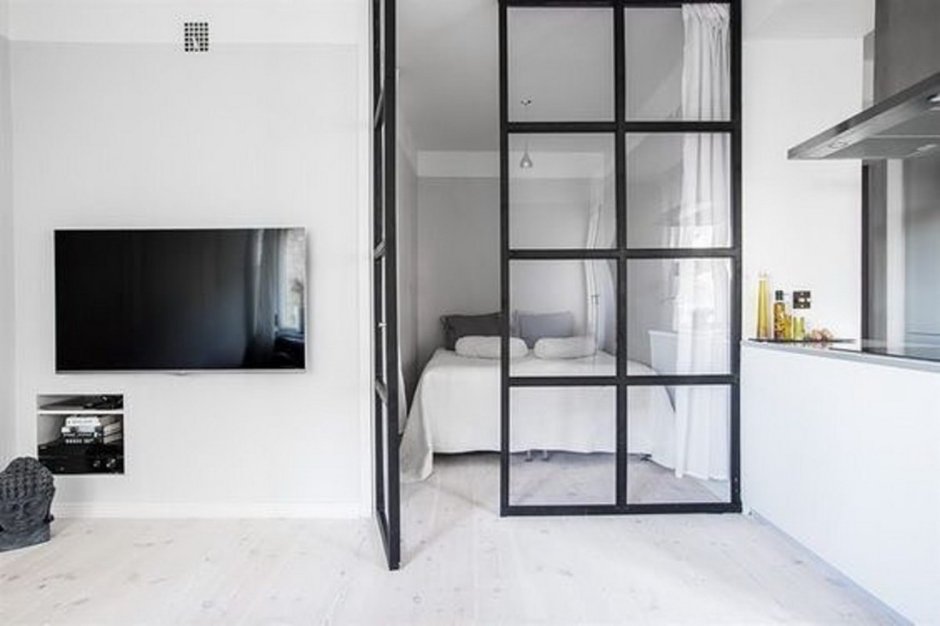 Стеклянная перегородка на кухне