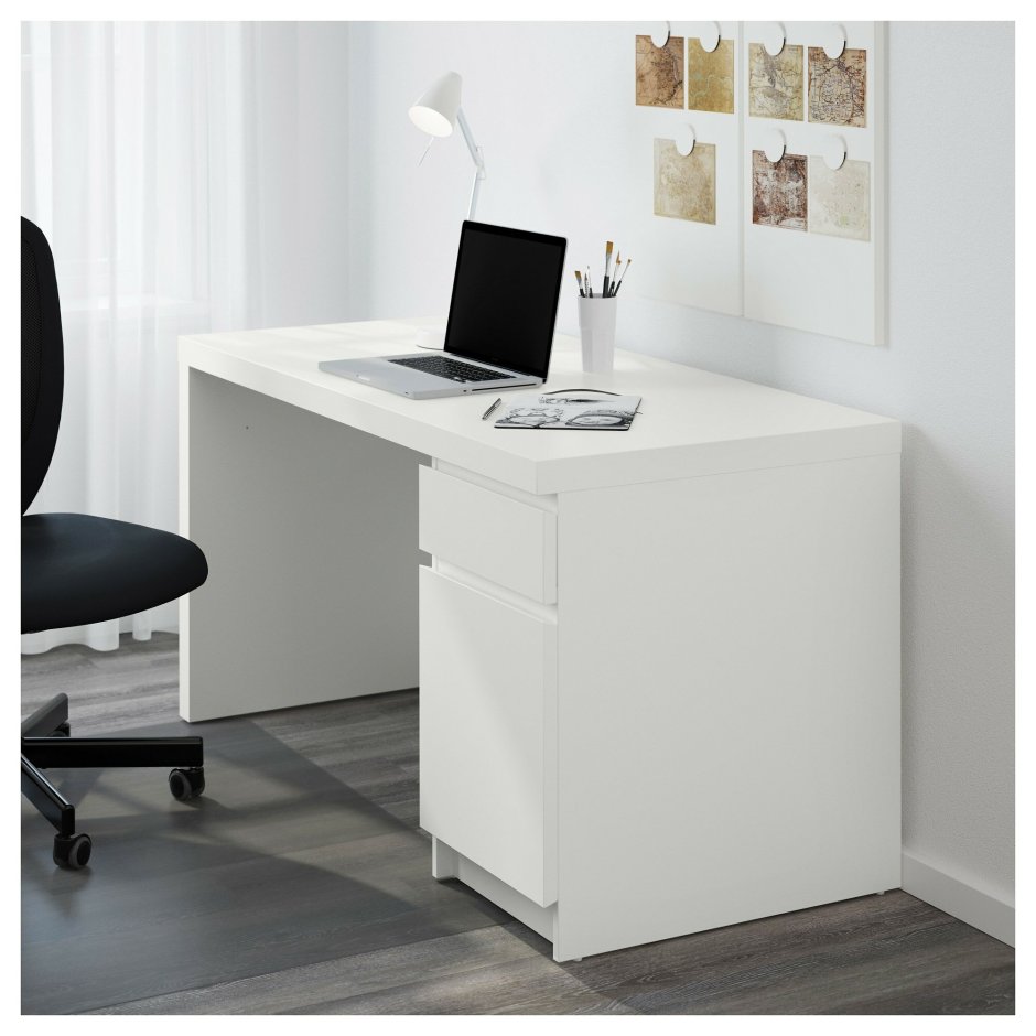 Письменный стол Halmar b37