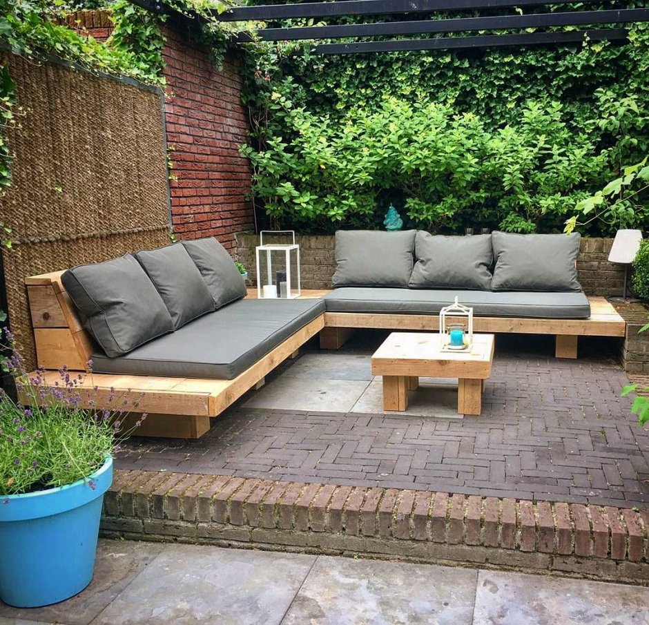 Угловая скамейка на террасу