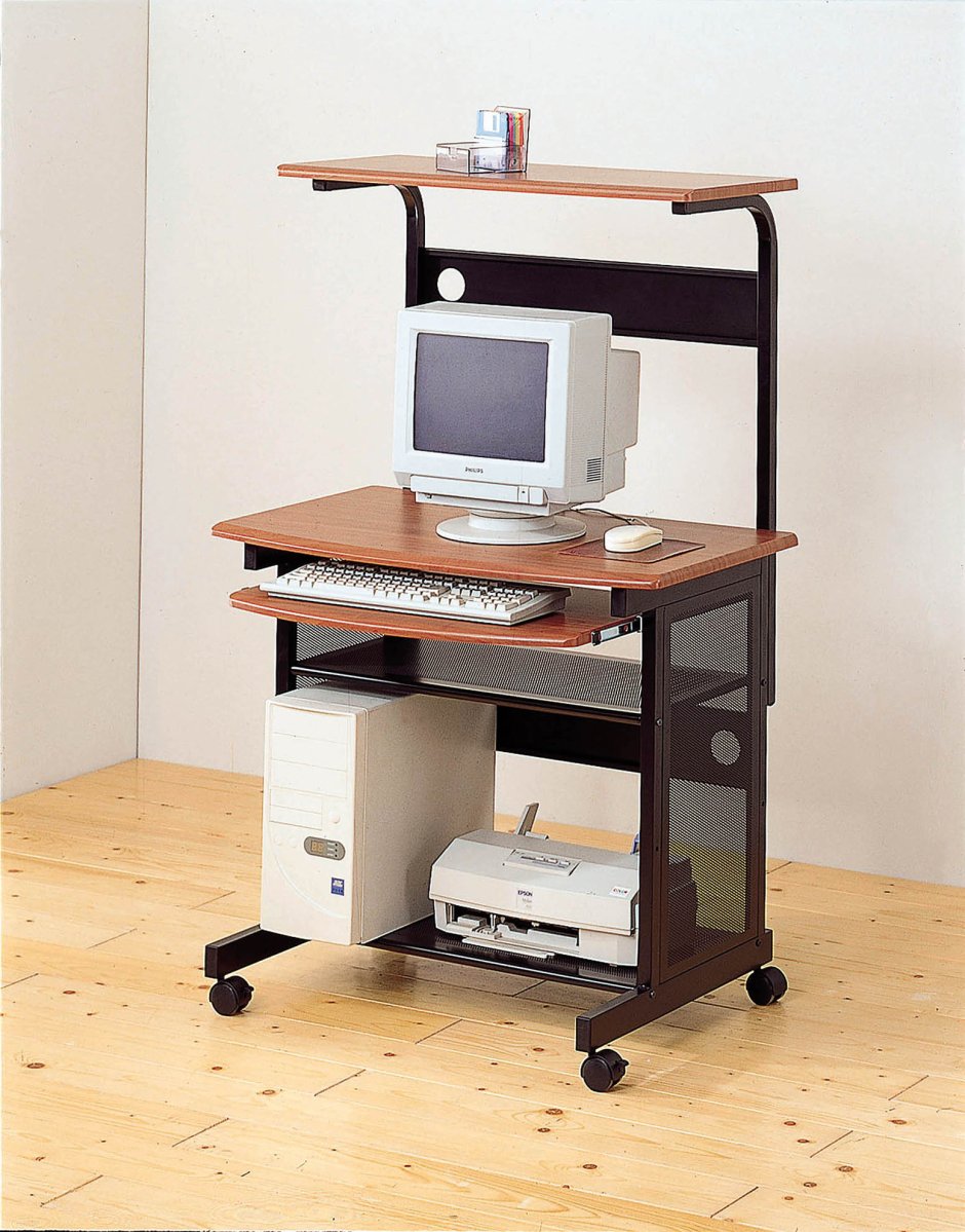 Стол компьютерный Алькор 002.000.000