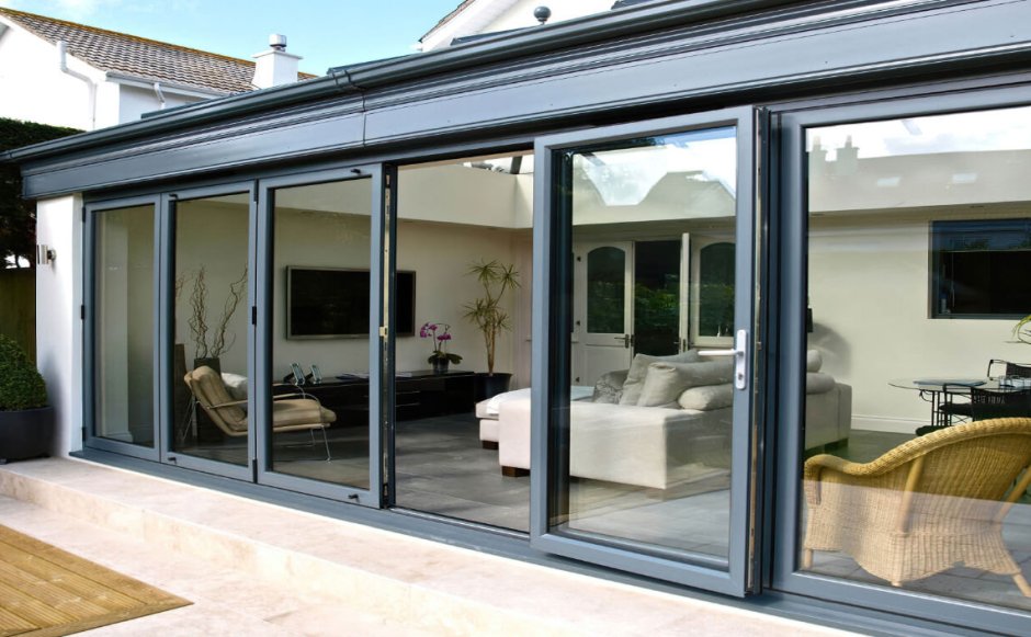 Раздвижные двери на террасу
