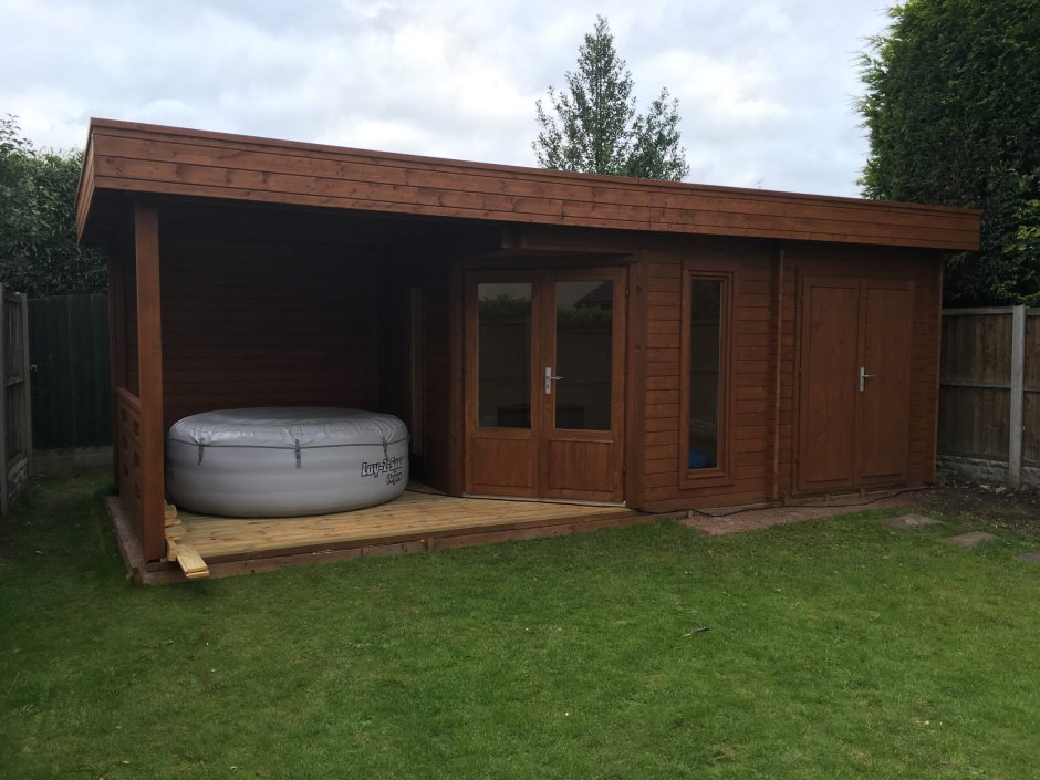 Laundry in the Shed logo