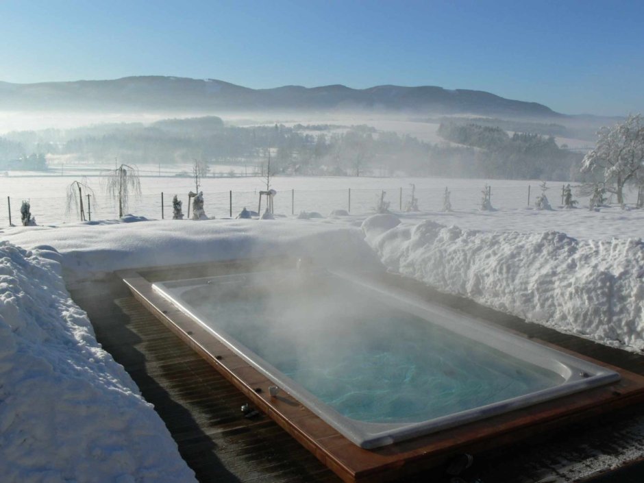 Бассейн с подогревом зимой