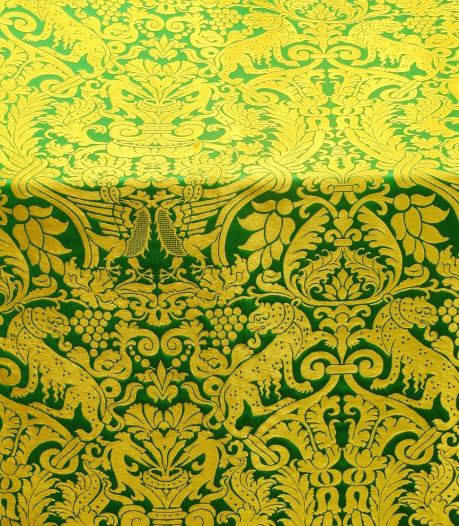 Ткань зеленая с золотом