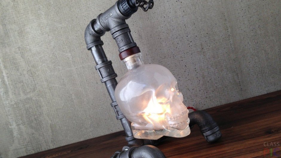 Настольная лампа из бутылки лофт