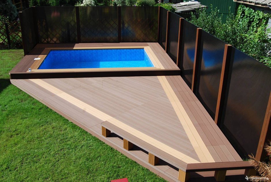 Террасная доска вокруг бассейна