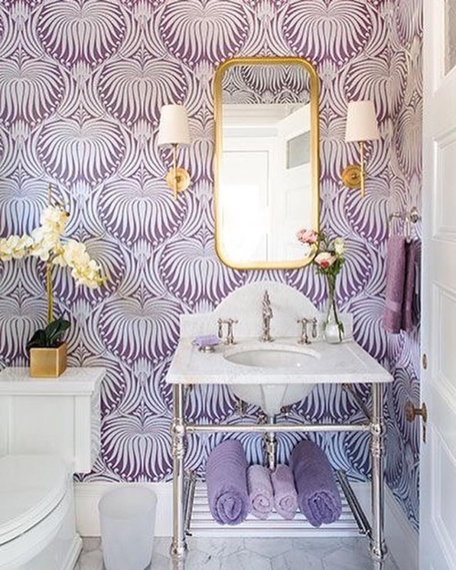 Ванная комната в лавандовом стиле