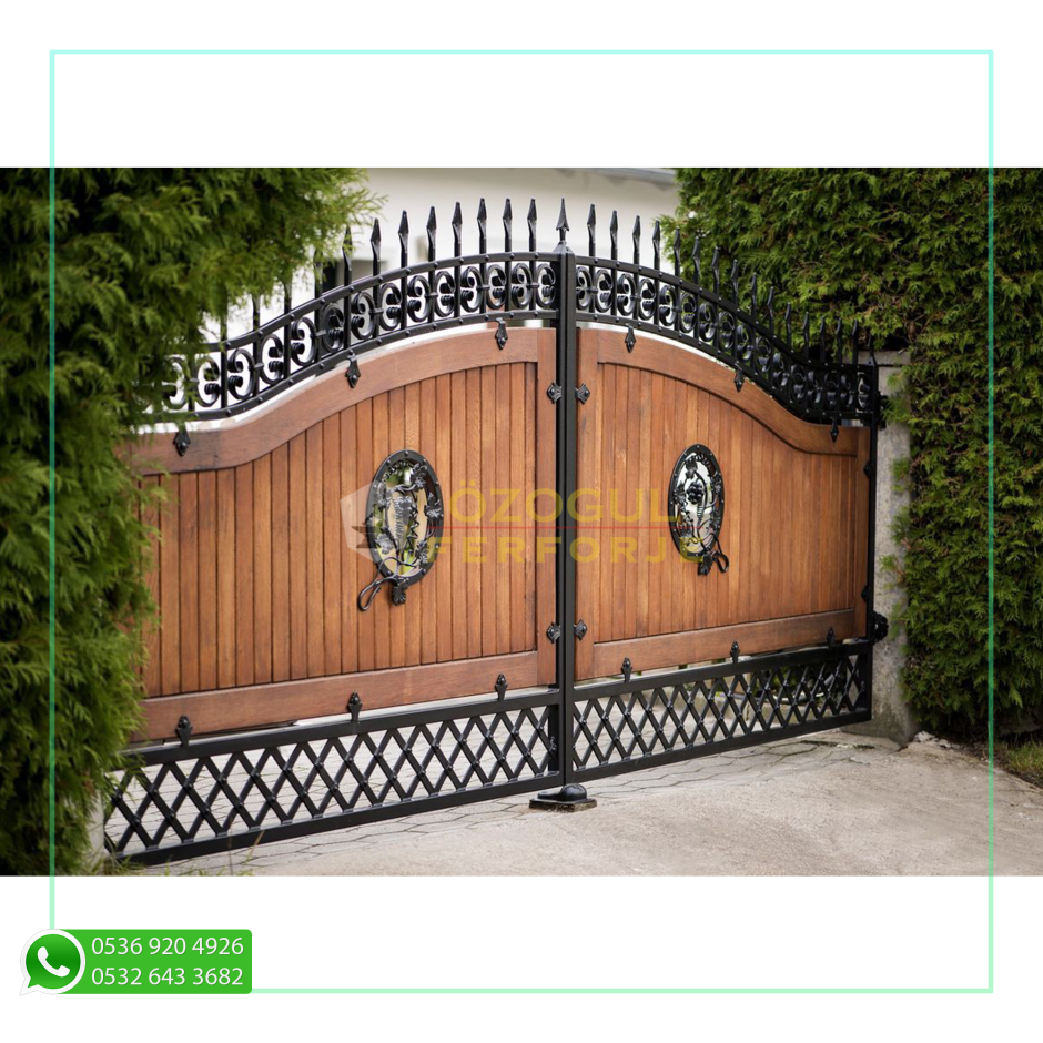 Ворота из дерева в Дагестане