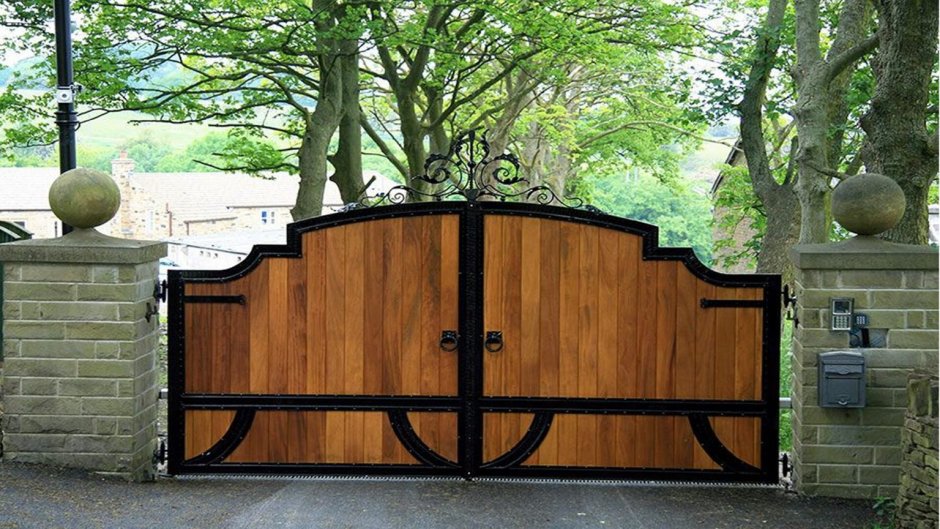 Красивые кованые ворота