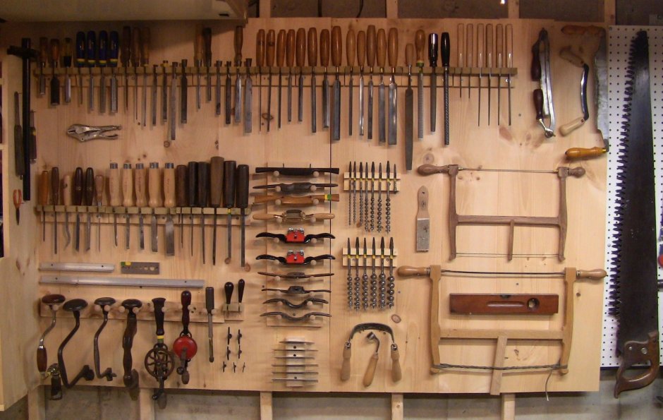 Шкаф для инструментов в гараж