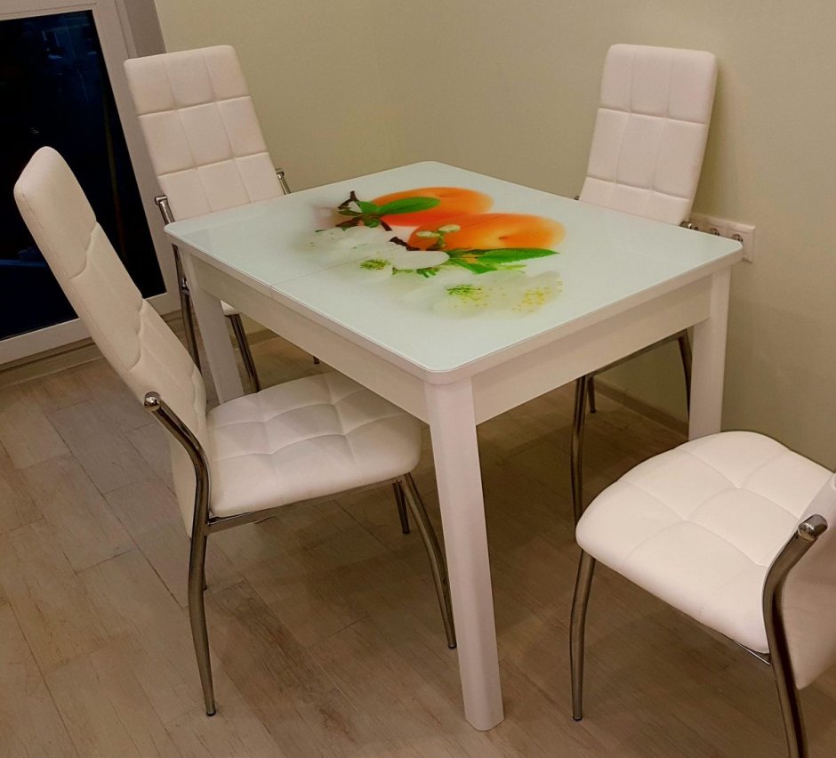 Стол кухонный раскладной для маленькой к стене