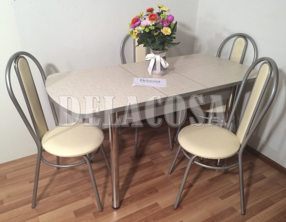 Стол Лион ТРИЯ