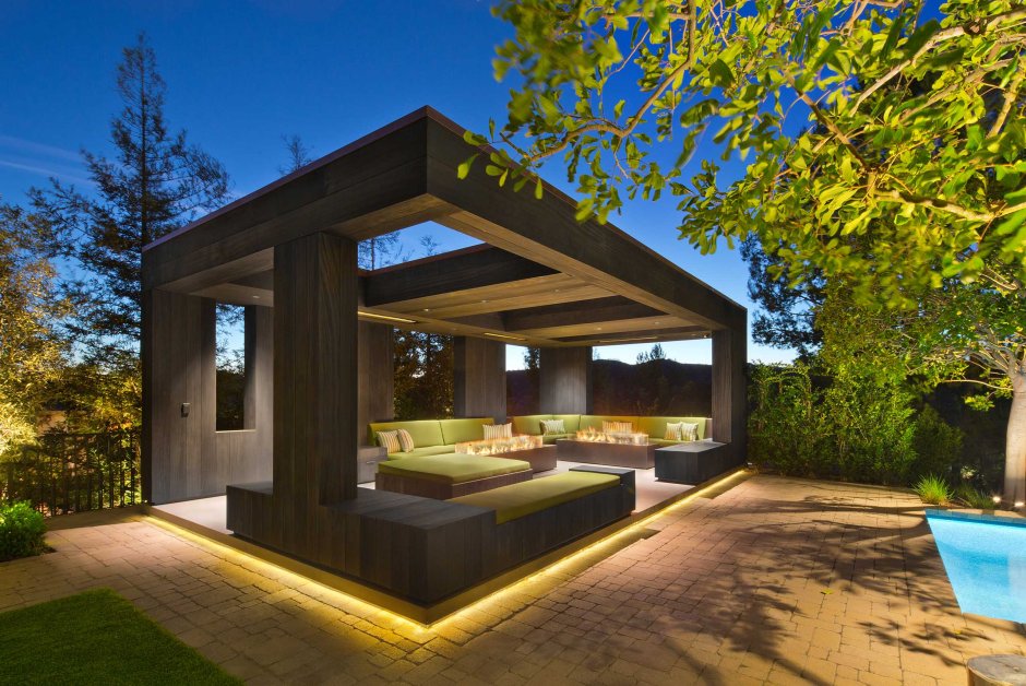 Беседка с перголой хайтек