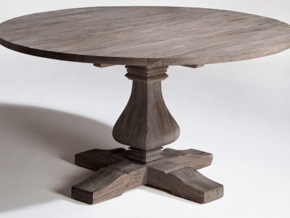 Круглый деревянный стол
