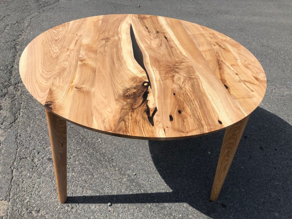 Стол массивный из дерева круглый