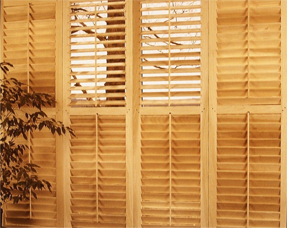 Деревянный забор лесенка