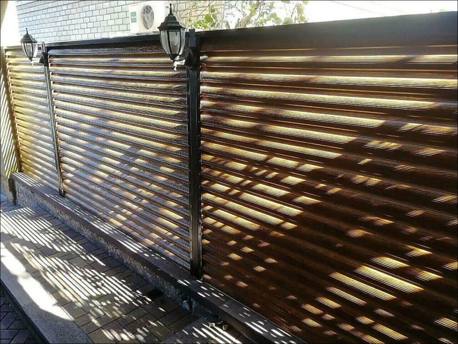 Забор жалюзи деревянный