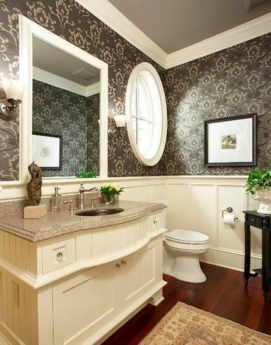 Молдинги в интерьере ванной комнаты