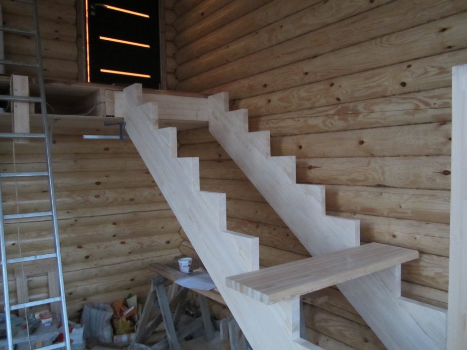 Лестница косоур брус 150