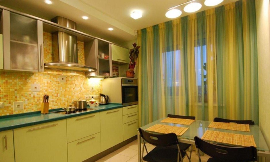 Бежево зеленые шторы на кухню
